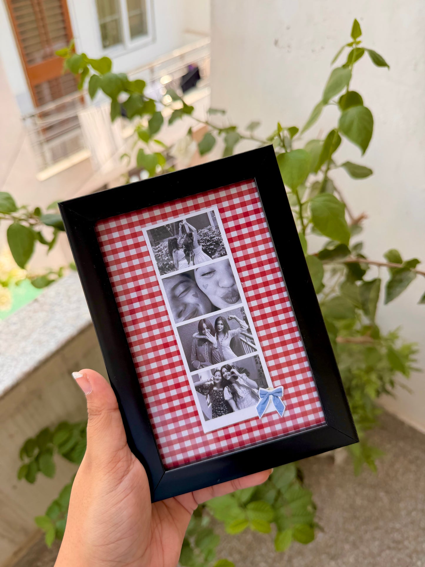 Strip Photo frame